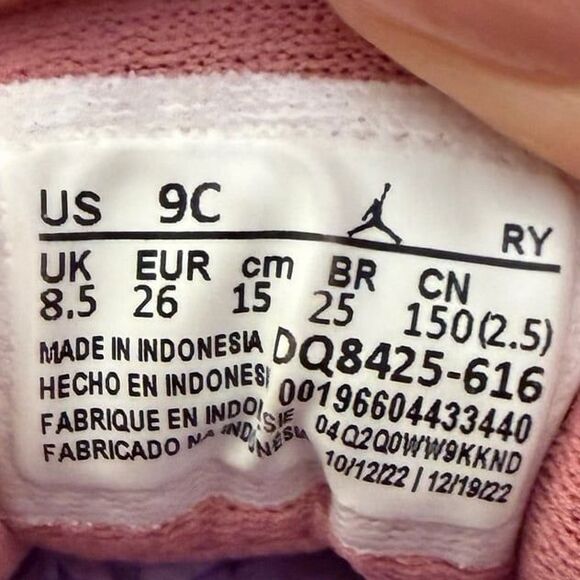 Air Jordan 1 Mid Valentines Day Toddler Size 9C DQ8425-616 Mid girls shoes pink - Picture 6 of 6